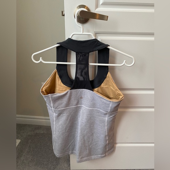 Lululemon Scoop Neck Workout Tank Size 8 - Picture 4 of 5